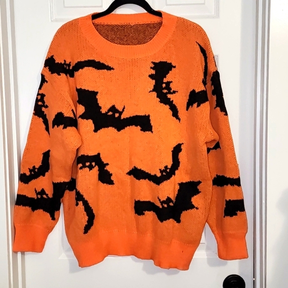 Unbranded Sweaters - Halloween sweater w/bats design Sz 2X